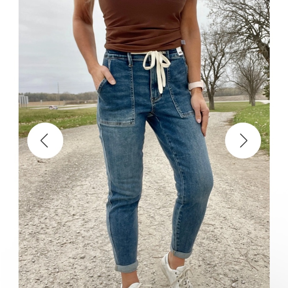 NWOT Judy Blue Jogger Jeans size 5